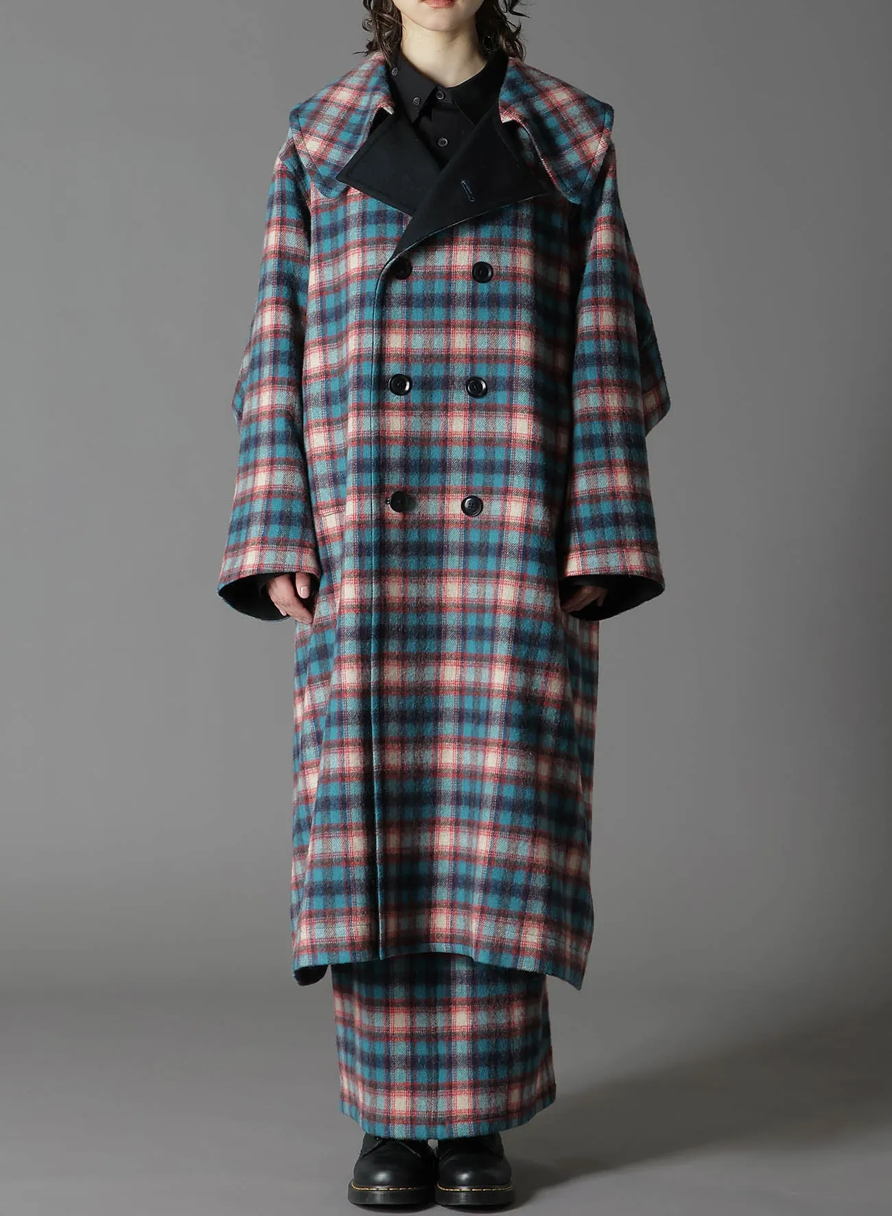 CHECKED SHAGGY WOOL TRUNCATED TRENCH COAT